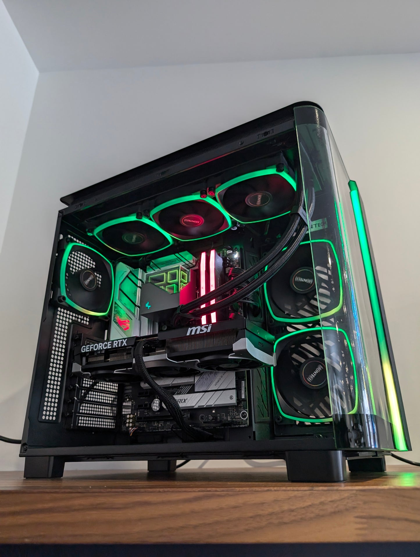"Montech Dark" (Ryzen 7 9800X3D,RTX 5070 Ti)