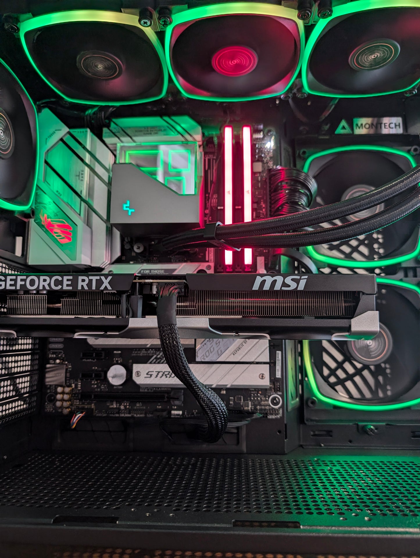 "Montech Dark" (Ryzen 7 9800X3D,RTX 5070 Ti)