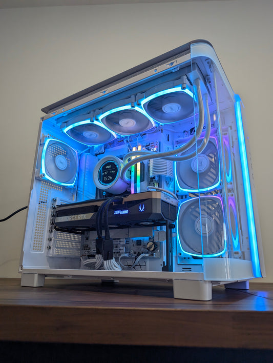 "White Nemesis" (Ryzen 7 9800X3D, RTX 5080)